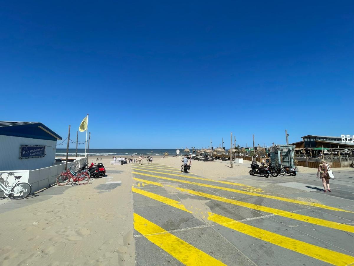 Strandhuis Aan Zee Noordwijk Exteriör bild